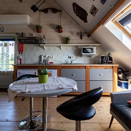 Vakantiehuis Loft André Leke Buitenkant foto